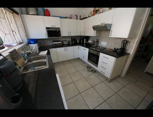 3 BEDROOM HOUSE FOR SALE IN BORDEAUX